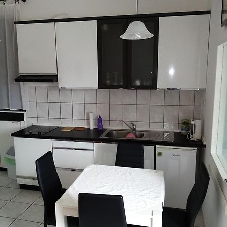 Apartment Sibenik Mandalina Екстер'єр фото